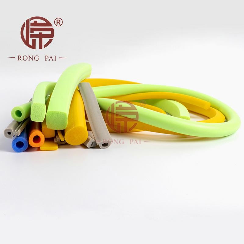 硅橡膠發泡密封條有哪些類型又有哪些優缺點？-常州嶸牌橡塑制品有限公司